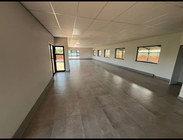 3,200M² WAREHOUSE TO LET IN WITHOK ESTATE